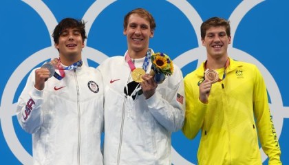 英超直播-美澳等运动员摘口罩领奖 奥组委提醒遵守防疫规定